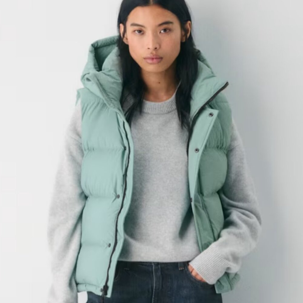 aritzia super puff vest